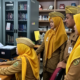 Perkuat Literasi Digital. Kepala Dinas Pendidikan Provinsi Sumatera Selatan Hj. Mondyaboni meninjau layanan Digital Library pada Perpustakaan Khusus Dinas Pendidikan Provinsi Sumsel di Palembang. Transformasi layanan berbasis teknologi ini menghadirkan akses digital terhadap ribuan koleksi buku, jurnal ilmiah, dan referensi pendidikan sebagai upaya memperluas budaya literasi serta mendukung peningkatan mutu pendidikan di Sumatera Selatan.