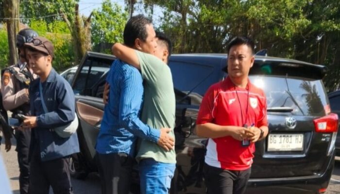KPK Guncang Muara Enim! Diduga Bupati Edison Dikabarkan Terjaring OTT, Sejumlah Kantor Dinas Disegel