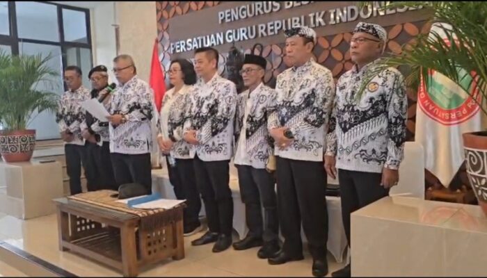Unifah Pasang Garis Tegas: PGRI Tak Bisa Diambil Alih Bermodal Klaim