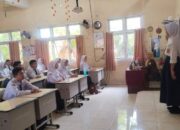 Hari Pertama Masuk Sekolah, Wali Kelas 9.7 SMP Negeri 19 Palembang Tekankan Disiplin dan Target Kelulusan Sejak Awal Tahun Ajaran
