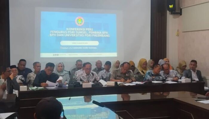 BPH UPGRIP Balik Serang: Pemecatan Rektor Bukman Lian Dipersoalkan, “Tunjukkan SK Menterinya!”
